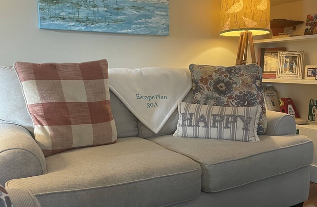 Beautiful Home in Old Seagrove with Pool, Walking Distance to Seaside - 5 STAR!