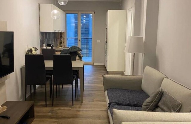 Beautiful apartment - Hospital, Duomo, ENI