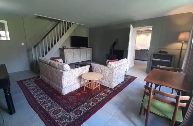 Beautiful, luxurious and ideally situated cottage