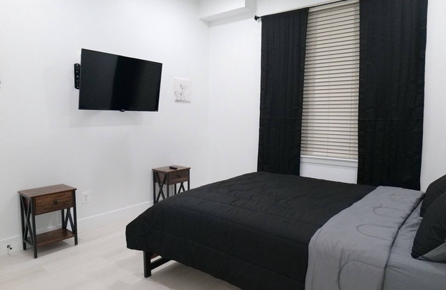 Beautiful luxury apartment in the heart of Fells Point.