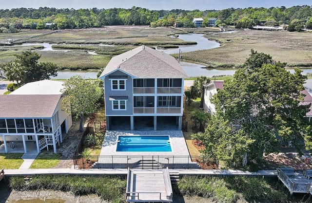 Beautiful Marshview home with 7 Bedrooms