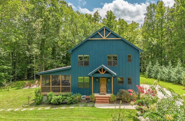 Beautiful Modern Home Retreat with Private Lake on 15 acres