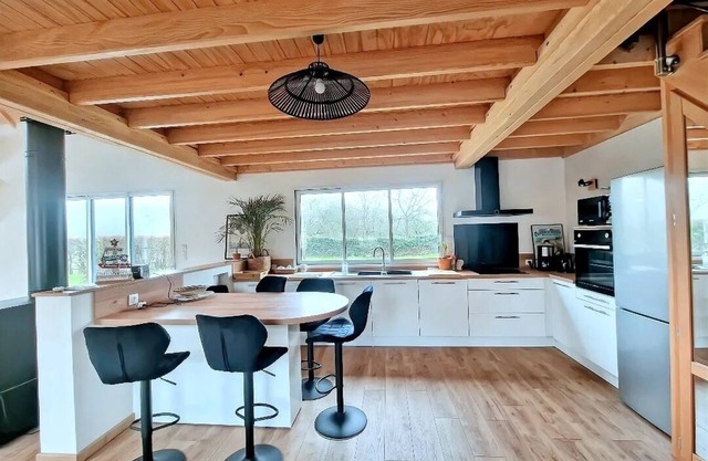 Beautiful nature gite, chalet atmosphere, with large garden, Arrest, Baie de Somme,