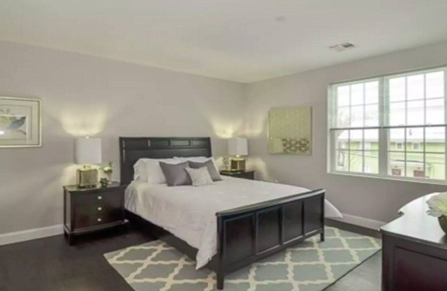 Beautiful new apartment 2bed/2bath Waltham