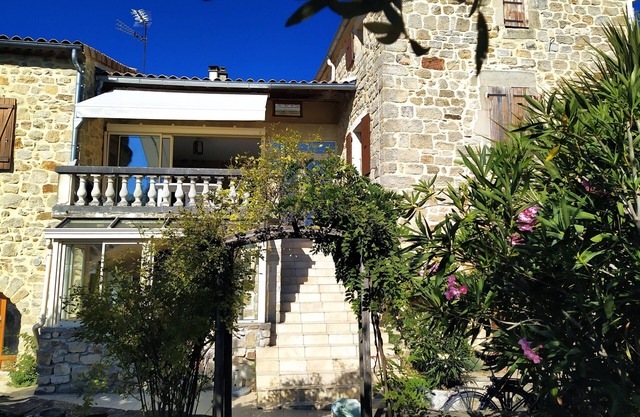 Beautiful old house in the village with garden and swimming pool