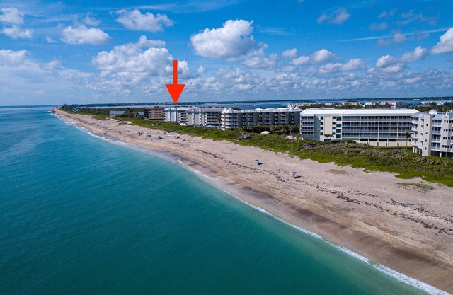 Beautiful Oceanfront condo at the Marriott Resort on Hutchinson Island