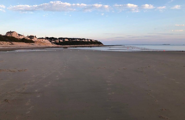 Beautiful Priscilla Beach Few Min.Walk to Beach!