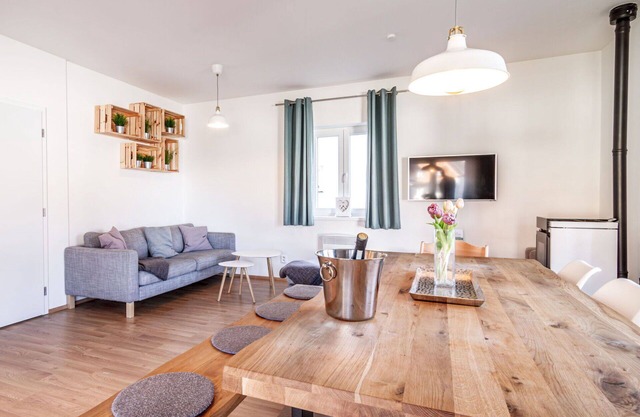 Beautiful private villa for 5 people with WIFI, TV, terrace and pets allowed