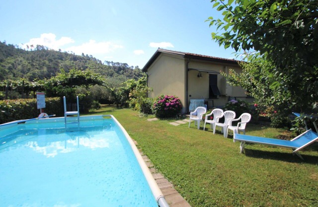 Beautiful private villa for 6 people with WIFI, A/C, private pool, TV, patio and pets allowed