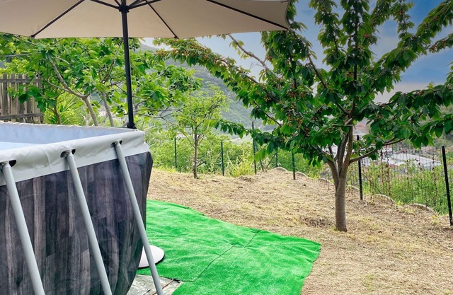 Beautiful private villa with hot tub, A/C, WIFI, private pool, TV, terrace, pets allowed and par...