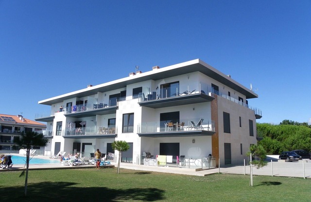 Beautifully Finished Spacious Penthouse Apartment In A Peaceful Location