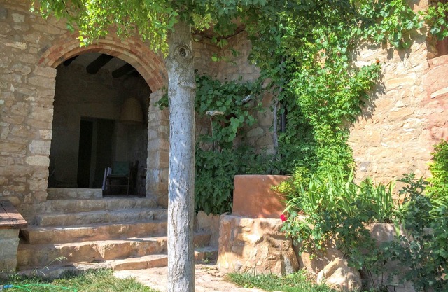 Beautiful Recently Renovated Farmhouse with Pool