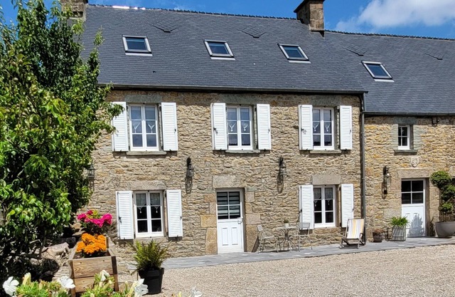 Beautiful renovated house - 3 Bedrooms - Sea & Countryside