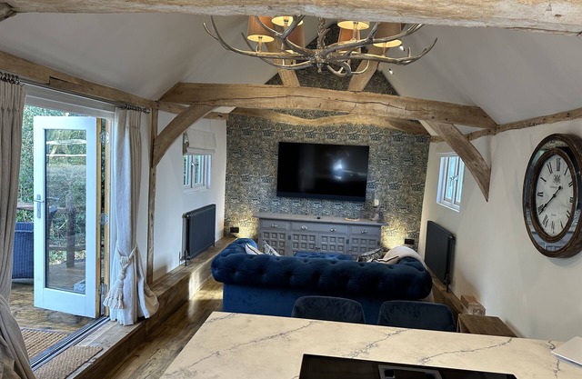 Beautiful Rural Barn - stunning interior