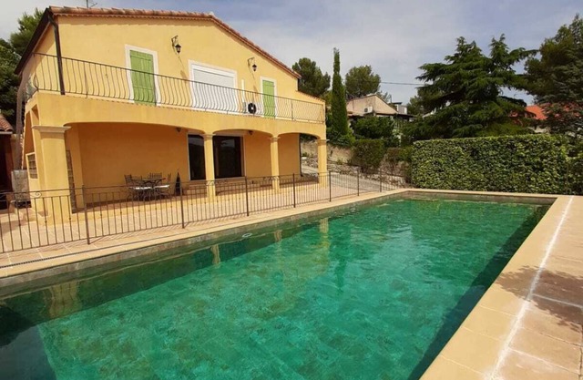 Beautiful south facing villa with large pool