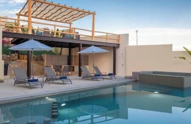 Beautiful Spacious Condo Pool Side in San Jose del Cabo - 2 Bedroom