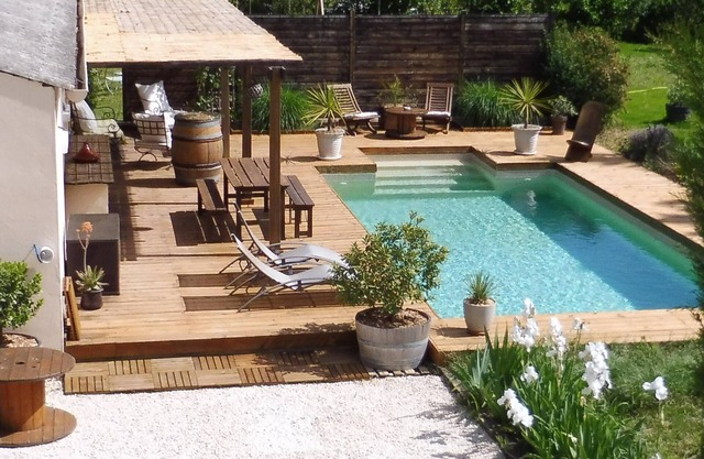 Beautiful studio 3* near Avignon with swiming pool