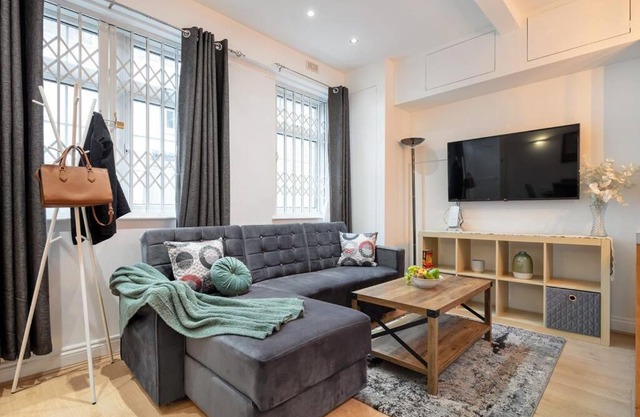 *-* Beautiful Townhouse in Central London *-*