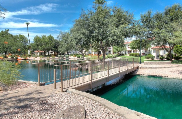 Beautiful Two Bedroom Condo on the Superstition Lakes golf course.