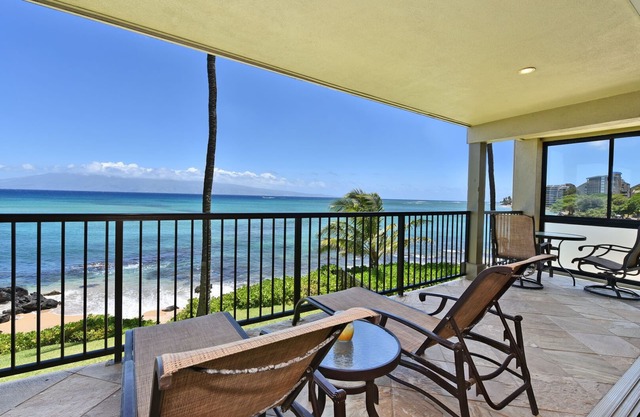 Beautiful updated 2bd condo, a sleek new finish