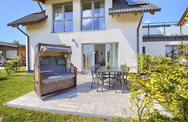 Beautiful vacation apartment. Ground floor near the beach & quiet location to relax
