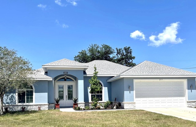 Beautiful Vacation House Close to the Beach