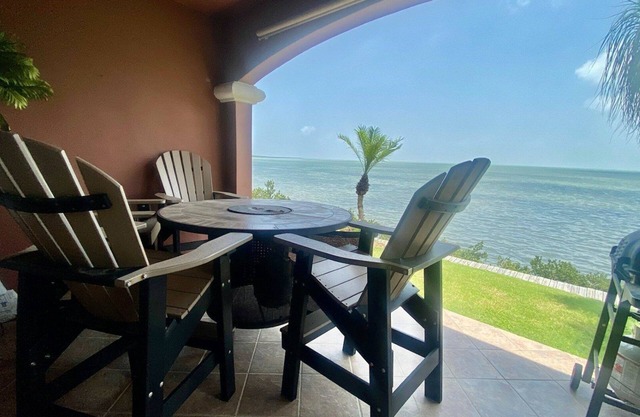 Beautiful View of the Bay -53HT