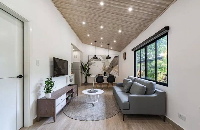Beautiful Villa in Gated Community By Tamarindo