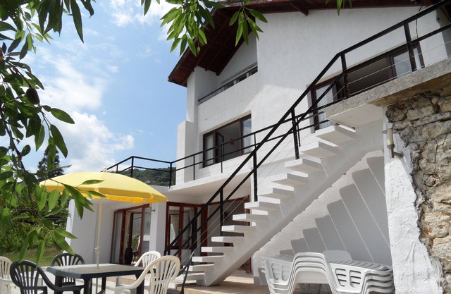 Beautiful villa, stunning views, great location