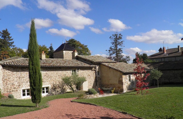 Beautiful winegrower's house in the heart of Beaujolais