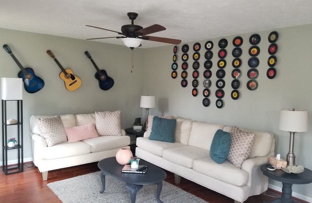 Beautifully Decorated 4 Bedroom Home in Quiet Cul De Sac