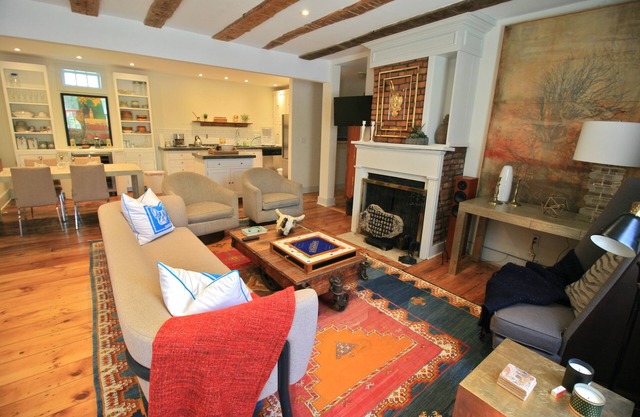 Beautifully Renovated Exposed Beam Bungalow