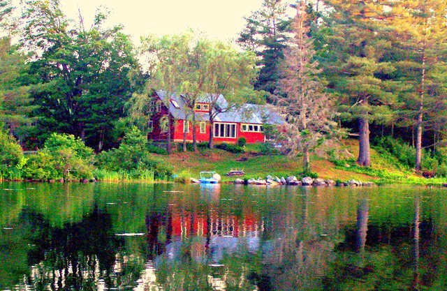 Beautifully renovated antique farmhouse on pristine lake.