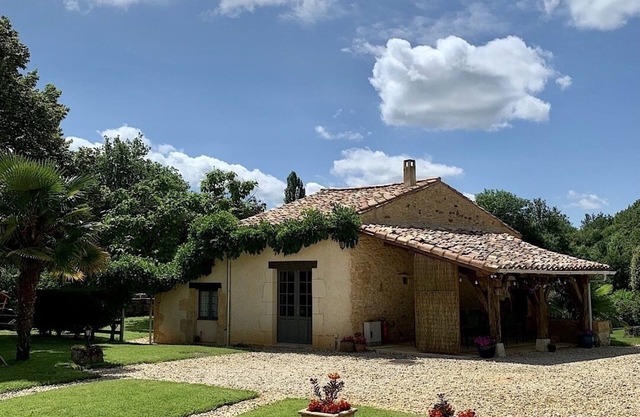 Beautifully restored farmhouse with pool and private garden in the the Dordogne