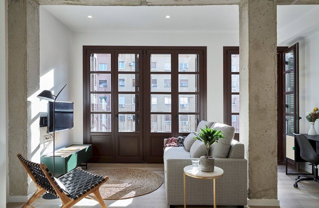 BeBarceloner Born Apartments with Pool - 1 bedroom, 2 bathrooms