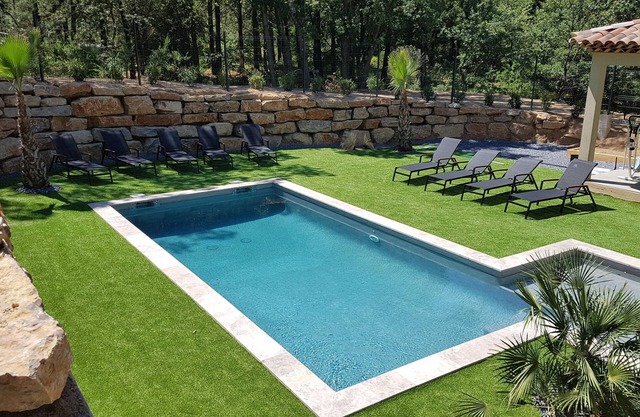 Bed and breakfast in the heart of the Plan de la Tour vineyards VILLA SAONA