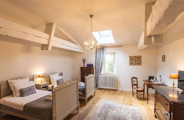 Bed and Breakfast Cyprés -15 minutes from downtown Bordeaux