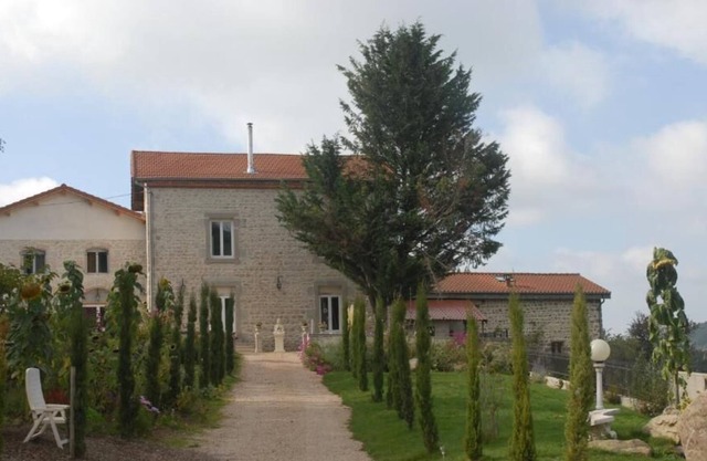 Bed and breakfast Lamartine, at the Domaine de la plume