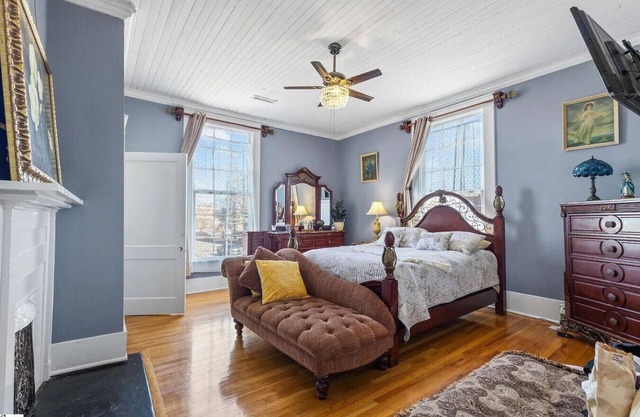 Bed and Breakfast | Queen Room