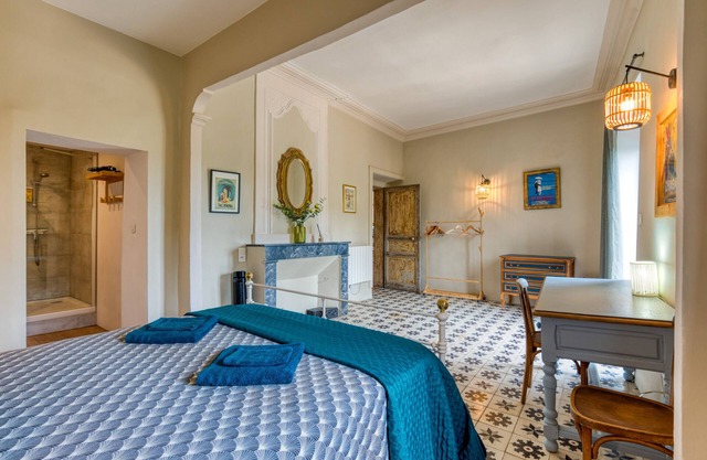 Bed and Breakfast 'Vue Jardin' with Shared Pool, Shared Garden and Wi-Fi