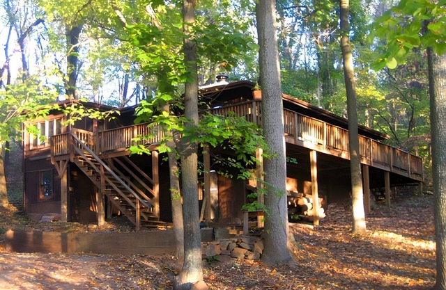 Bedrooms 4, Bathrooms 2, Sleeps 10