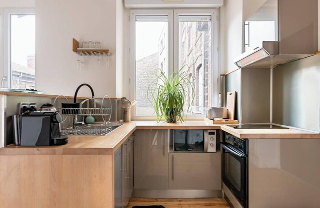 Beige Hospitalité - Classe et Cosy
