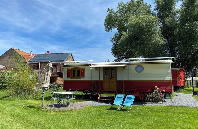 Belle Epoque Trailer of Saint-Pardoux 63440 2 places