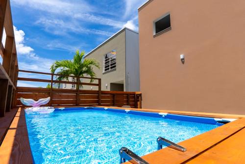 Belle Jung Villa Onna