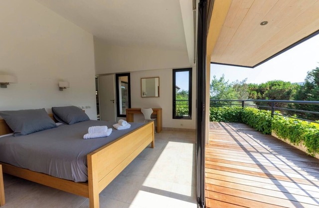 Belle Villa au Calme Avec Piscine