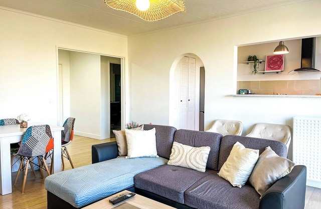 Belle Vue" apartment near the city center and train station