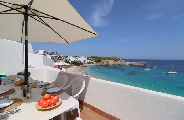 Belvedere, Family-friendly, Nice, First-line Apartment with Stunning Beach and Sea views,AC