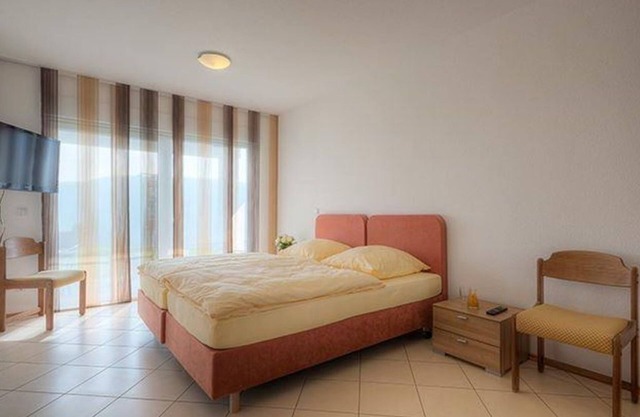 Bergsuite Südseite, Luxury Suite, Whirlpool from 12 nights - Waldhotel Sonnenberg