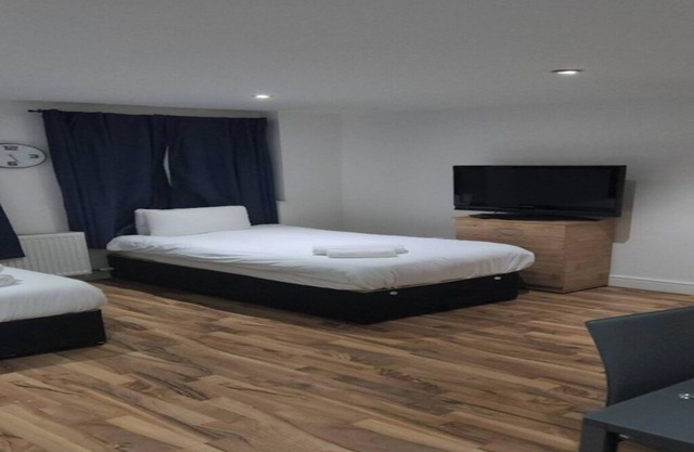 Bermondsey Lovely studio in Central London for a short and long stay sleeps 4