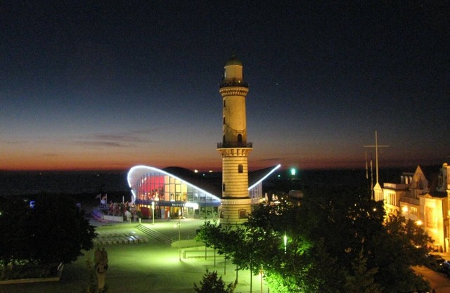 Berringer/backboard on the beach